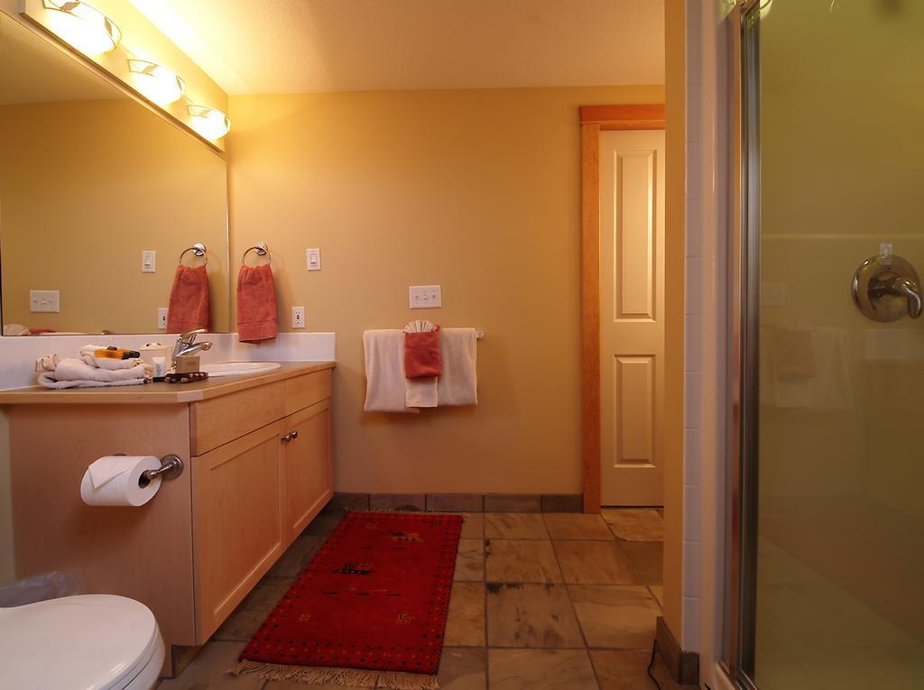 Hotel Crossing 3*